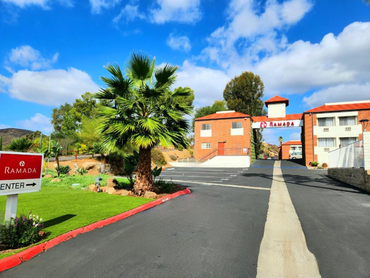 Ramada By Wyndham San Diego Poway Miramar Екстер'єр фото